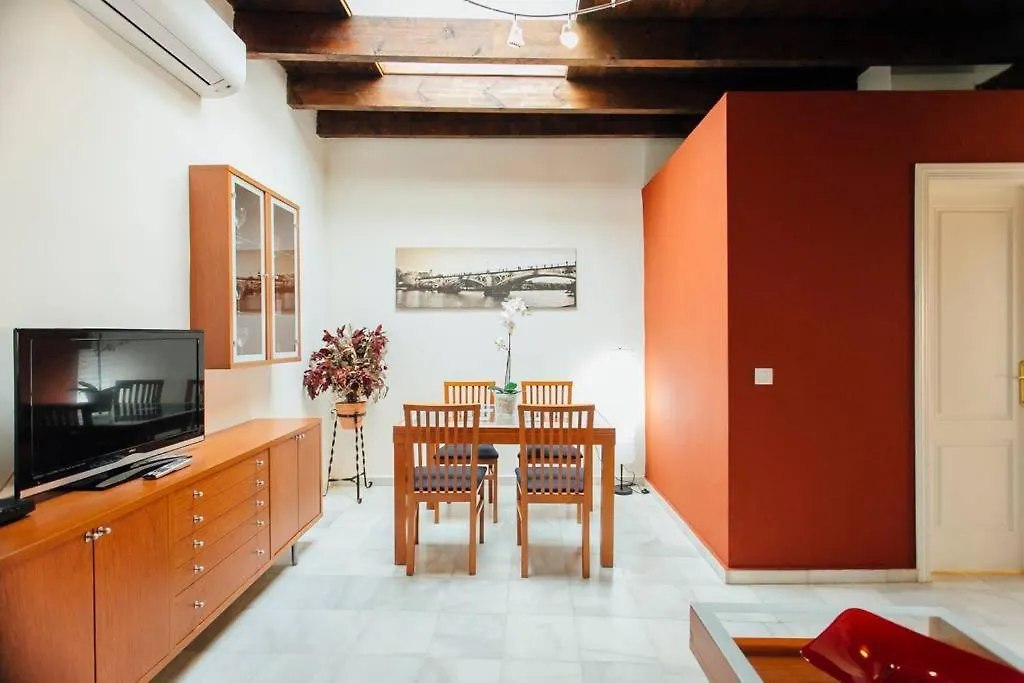 Precioso Apartamento En El Casco Antiguo De Triana Sevilla 0*,  Spanien