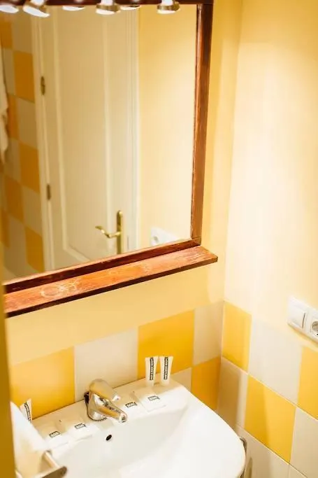 Precioso Apartamento En El Casco Antiguo De Triana Sevilla 0*,  Spanien